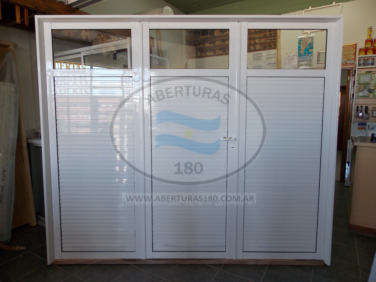 Portn aluminio 25  2.40 x 2.00 Modelo B.