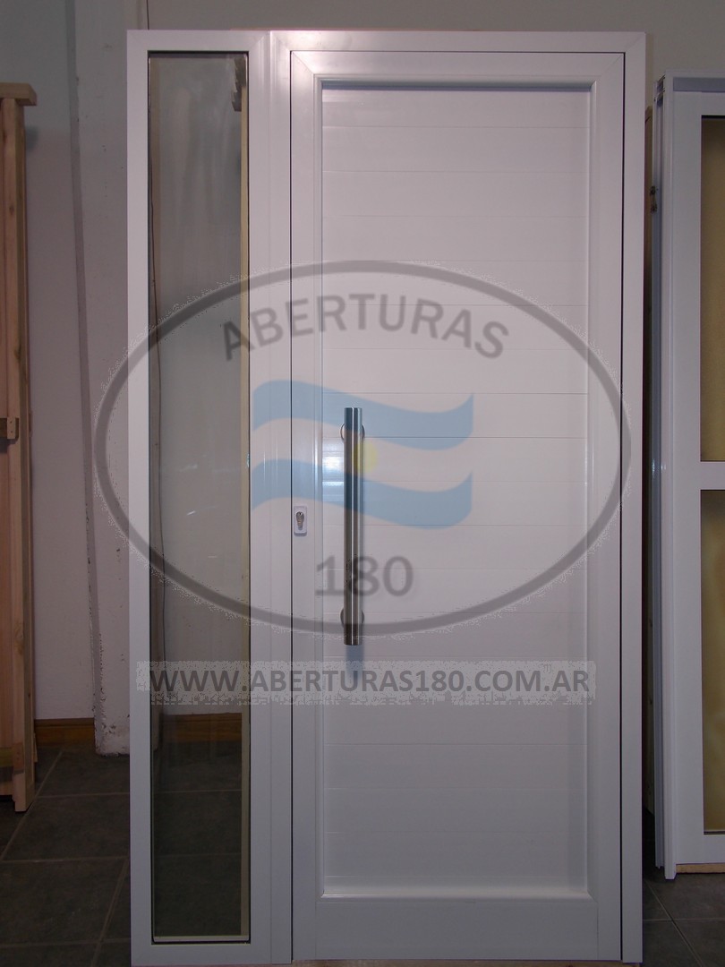 Puerta modelo A con pao fijo lateral vidrio 3+3 manijon 0.50 cm.