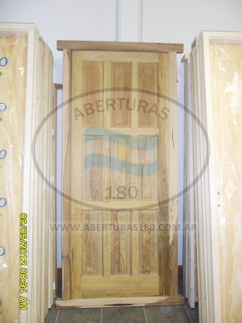 Puerta laurel marco madera dura 9 tablero recto 0.80 x 2.00.