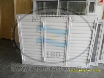 Ventana de aluminio de 1.20 x 1.50.