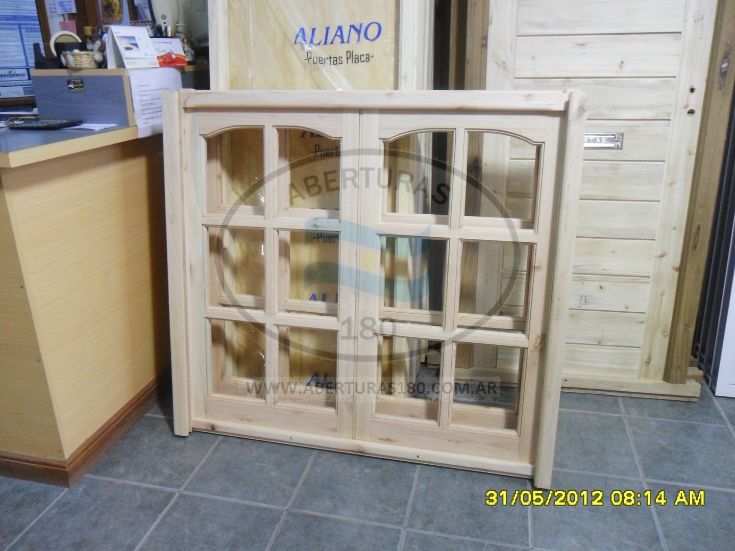 Ventana 1.20 x 1.00 con guia V.R cuarto punto saligna.